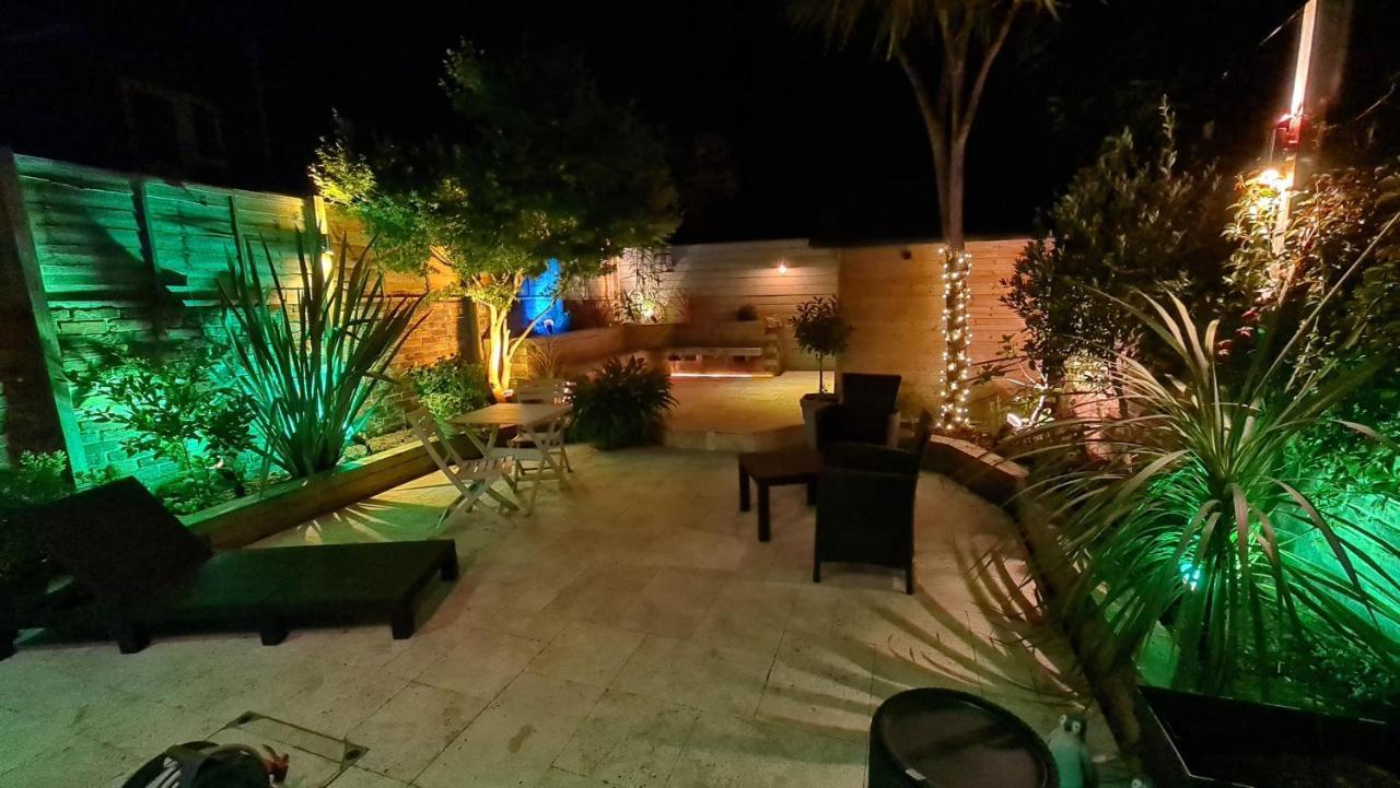 Cottage Grove Homestay Rooms Портсмът Екстериор снимка