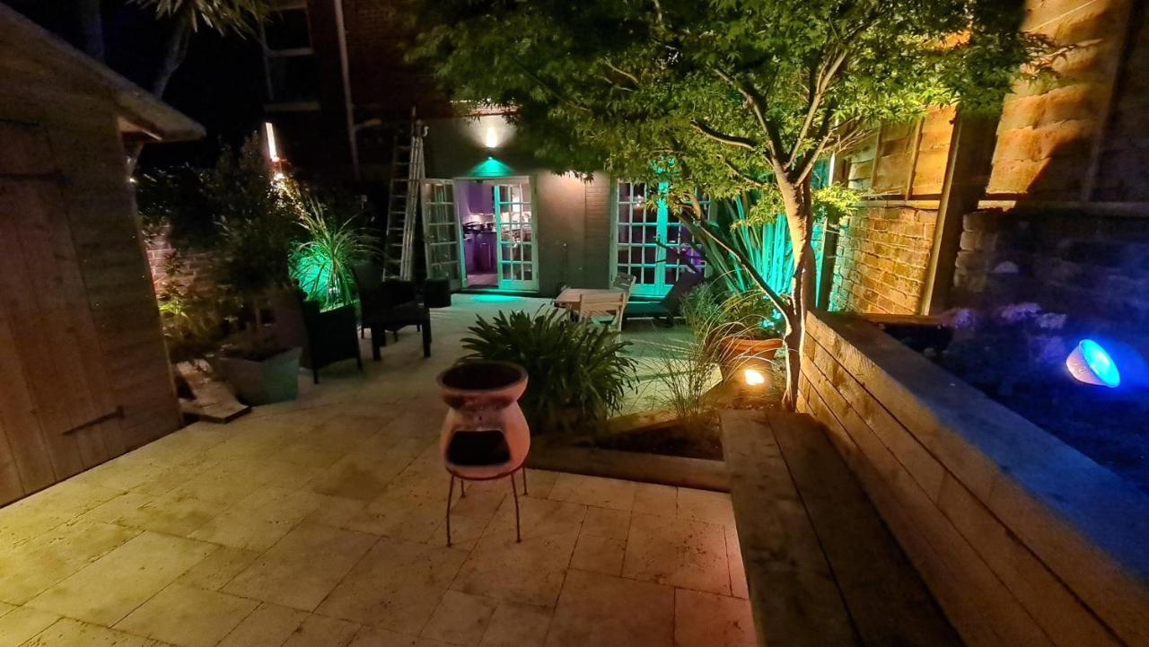 Cottage Grove Homestay Rooms Портсмът Екстериор снимка