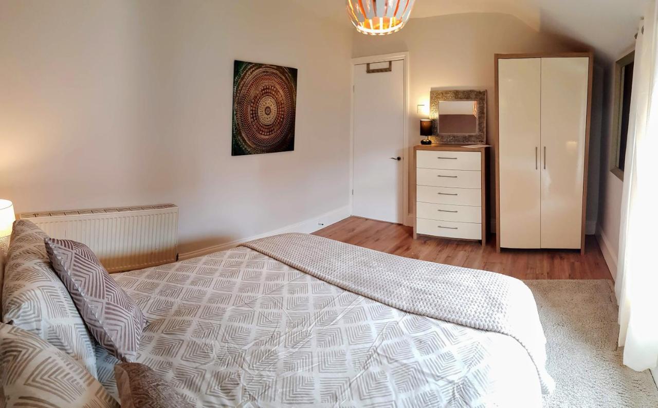 Cottage Grove Homestay Rooms Портсмът Екстериор снимка